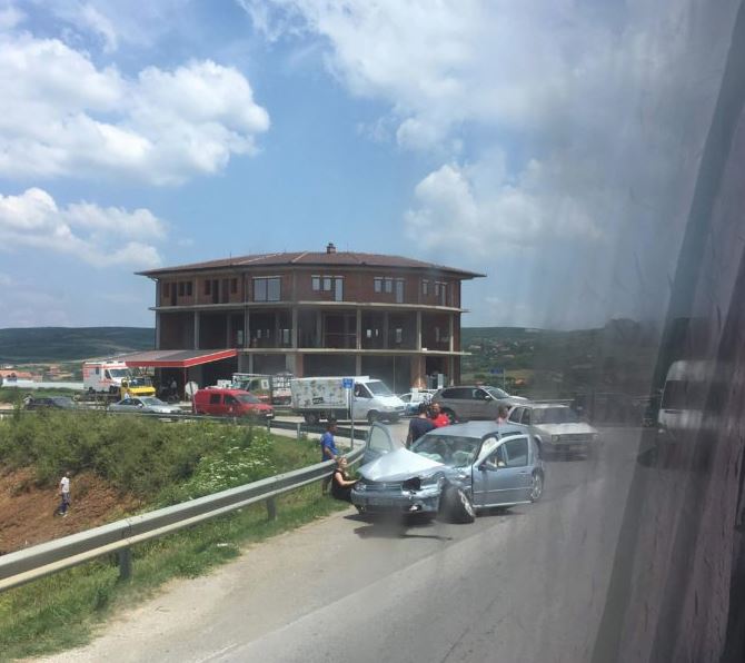 Aksident në udhëkryqin Pejë – Prishtinë – Klinë