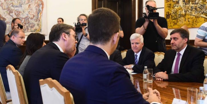 Vuçiq takohet me Palmerin