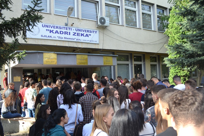 Në Universitetin e Gjilanit mbahet provimi pranues për studentë