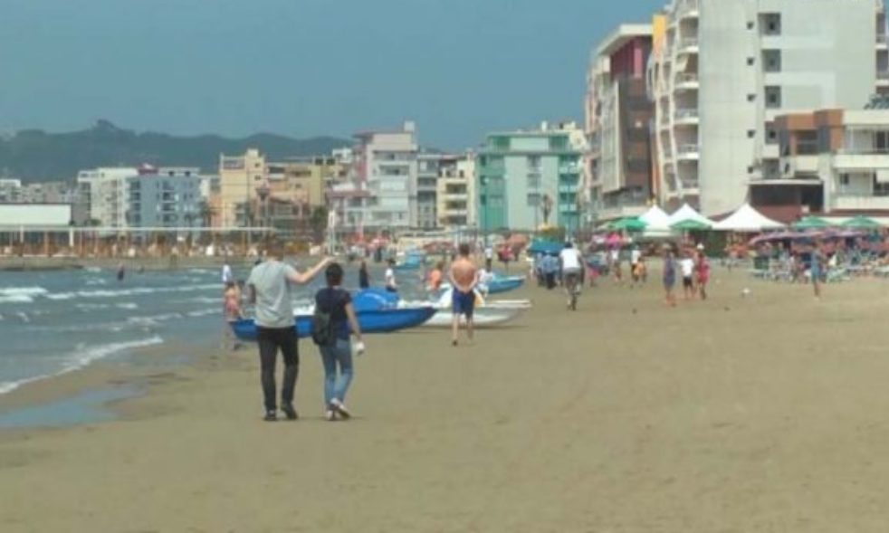 Kullat e vrojtimit janë bosh, ja sa persona janë mbytur në plazhet shqiptare për një muaj