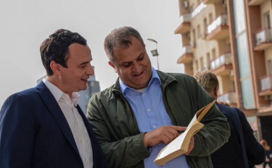 Çfarë kuptimi ka fjala partiçkë që e përdori Kurti për PSD’në e Shpend Ahmetit