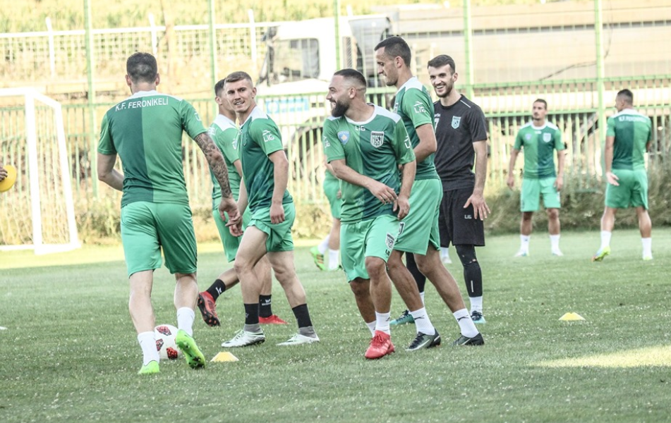Kjo ështê atmosfera te kampioni i Kosovës para përballjes me Slovanin