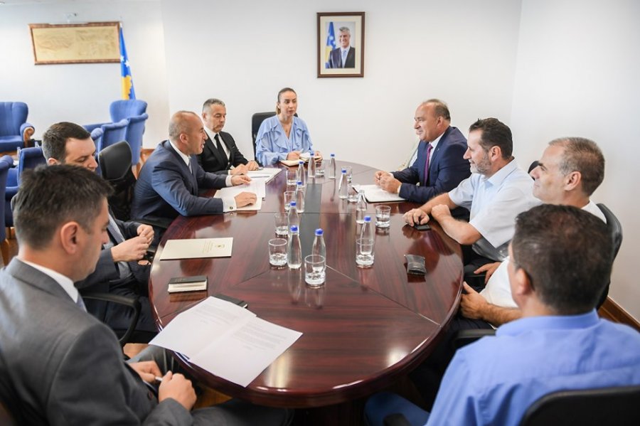 Haradinaj në takim me Komisionin Shtetëror për Shënimin e Kufirit me Malin e Zi