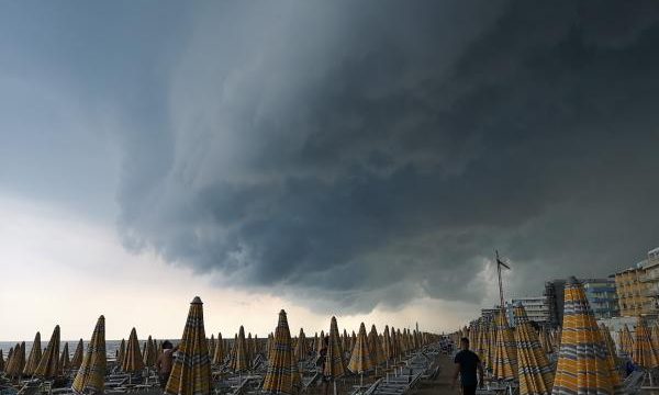Stuhi e frikshme në Itali