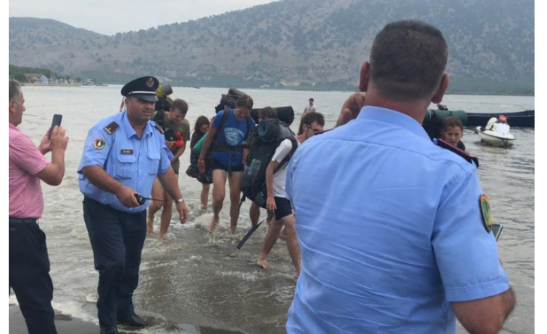 Shpëtohen turistët, në mesin e tyre ka të huaj dhe kosovarë