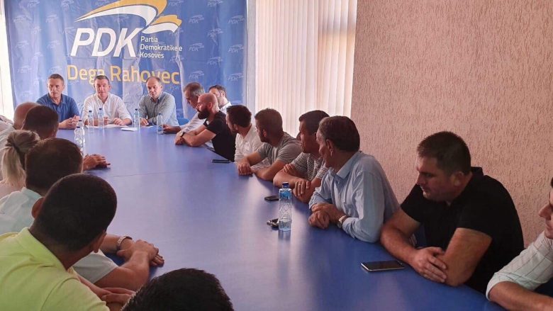PDK nis ‘fushatën’, Veseli mobilizon degët në Suharekë, Rahovec e Malishevë