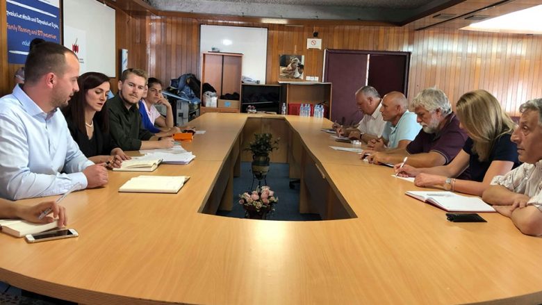 SBASHK: Me të gjitha mundësitë do të kundërshtohet mbyllja e shkollave në Kamenicë