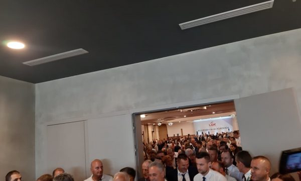 Vjosa Osmani e pesta në Këshill Drejtues
