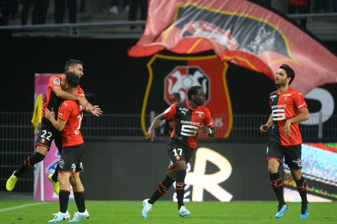 Rennes ‘shokon’ PSG-në, kampionët shijojnë humbjen e parë