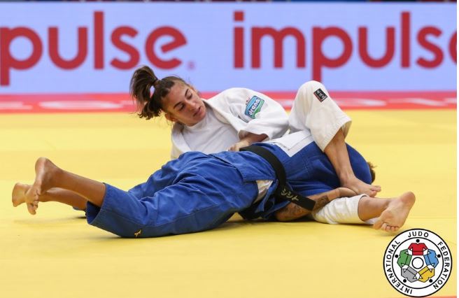 Nora e Akili në kërkim të medaljeve të para në botëror