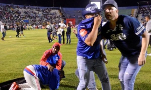 Tre të vdekur nga përleshjet mes tifozëve të futbollit në Honduras