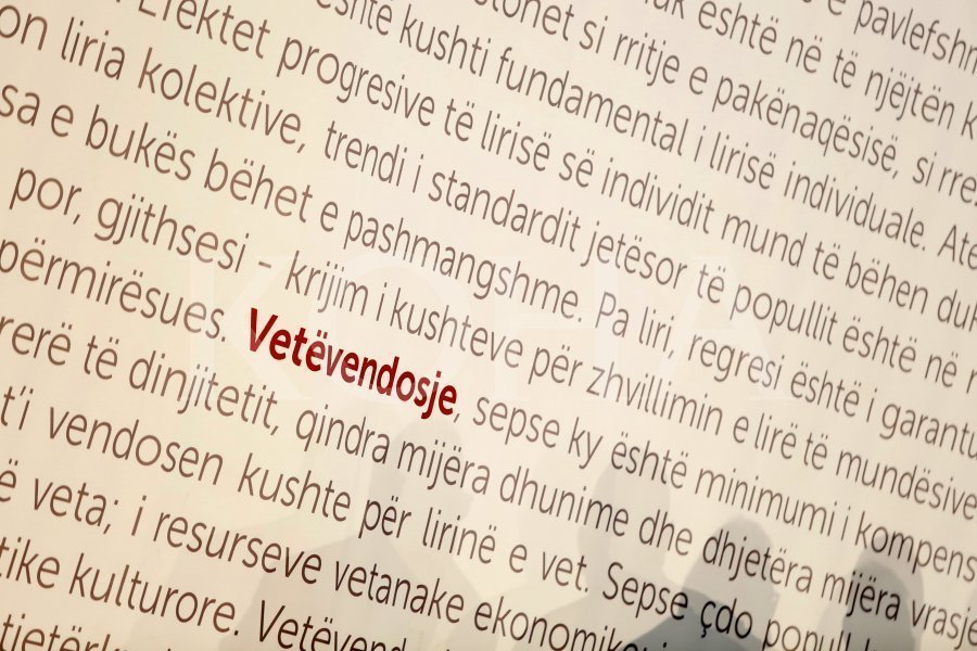 VV deponon nënshkrimet për thirrjen e seancës për shpërndarje të Kuvendit