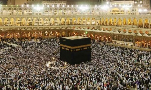 Dy milionë myslimanë pritet të nisin Haxhin