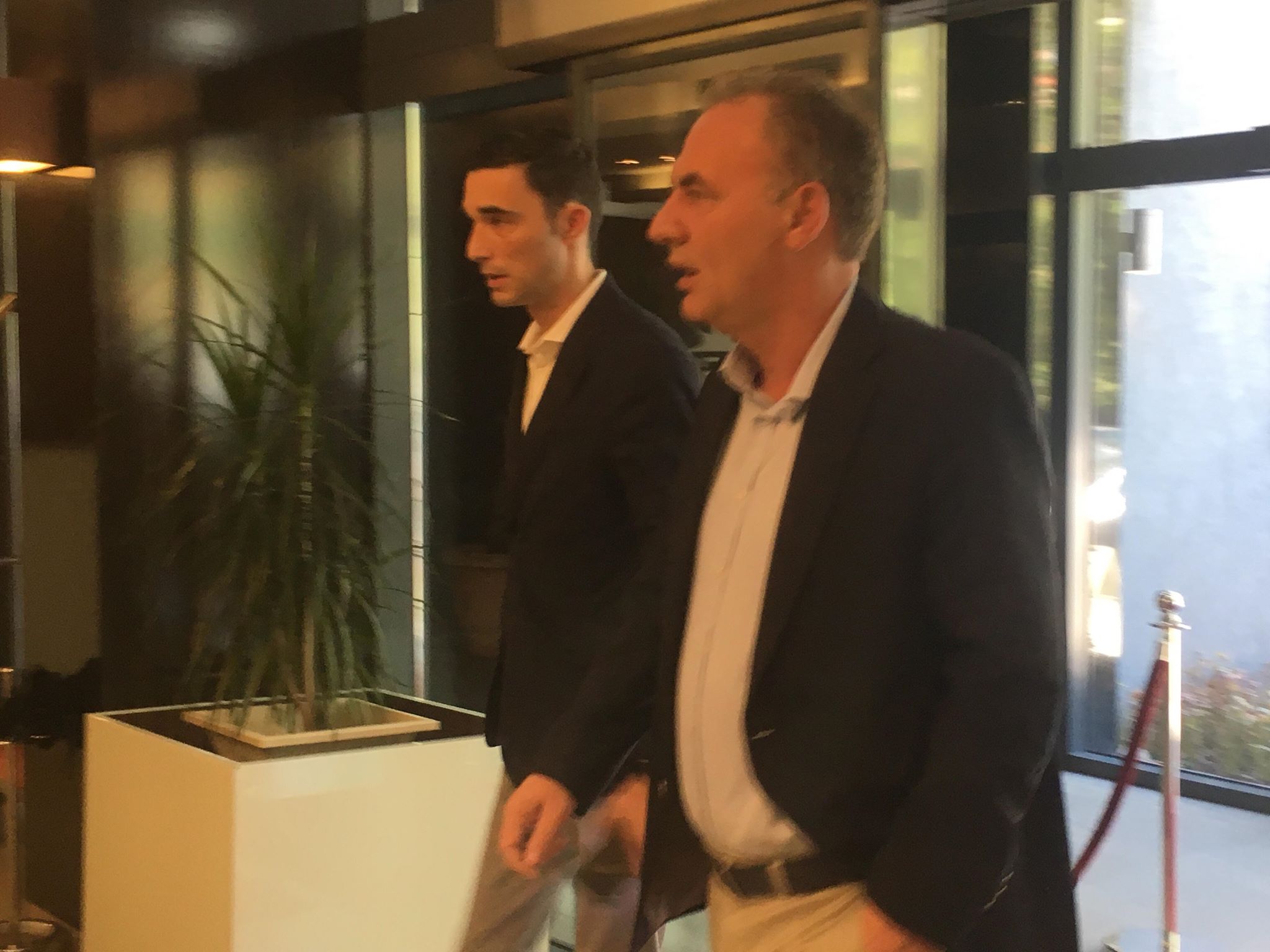 Pamje nga takimi i Limajt me Mustafën