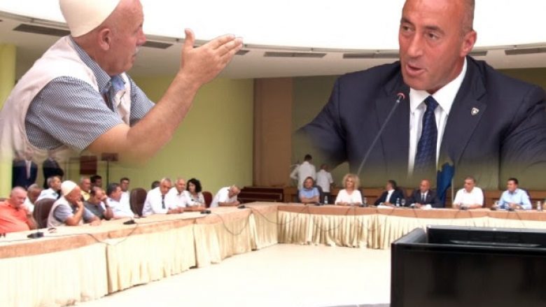 Haradinaj i drejtohet mitrovicasit të moshuar: Marre për ty