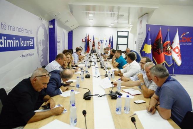 Këshilli i Përgjithshëm i LDK-së përkrahë unanimisht kandidaturën e Osmanit për kryeministre