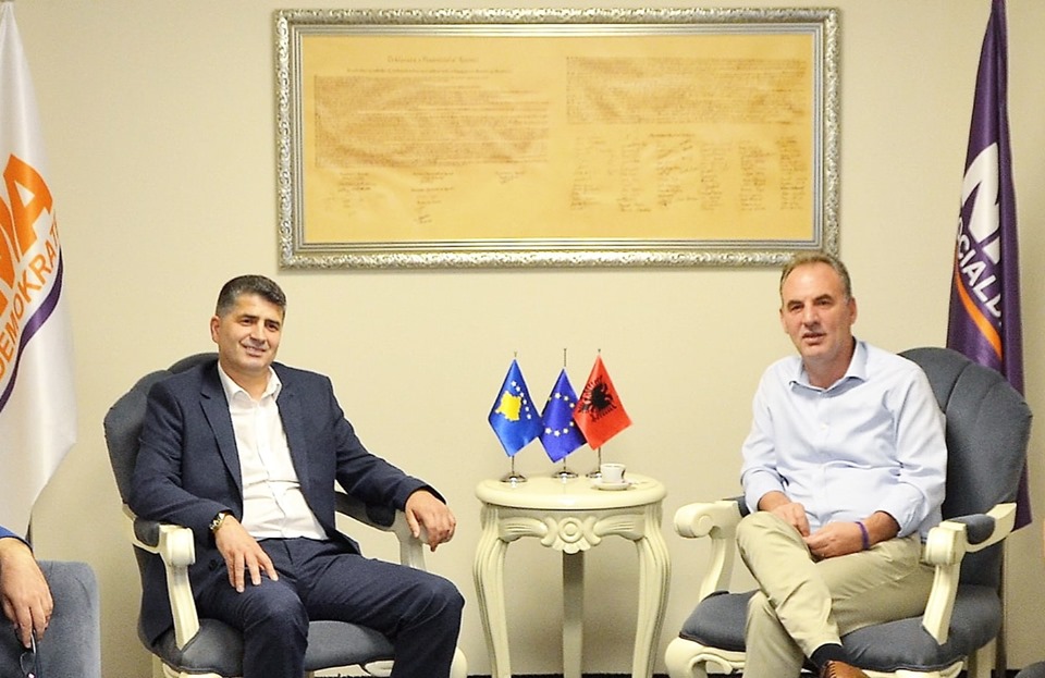 Enver Sopjani aderon në Nismën Socialdemokrate: Limaj nuk e shet kurrë Kosovën