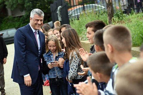Thaçi: Suksesi i nxënësve e përcakton të ardhmen e Kosovës