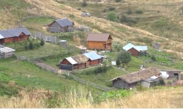 Mali i Zi rrënon stanet e kosovarëve?