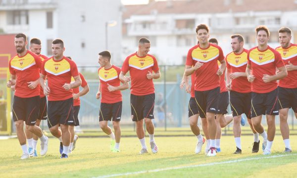 Mali i Zi publikon listën e futbollistëve për ndeshjen me Kosovën