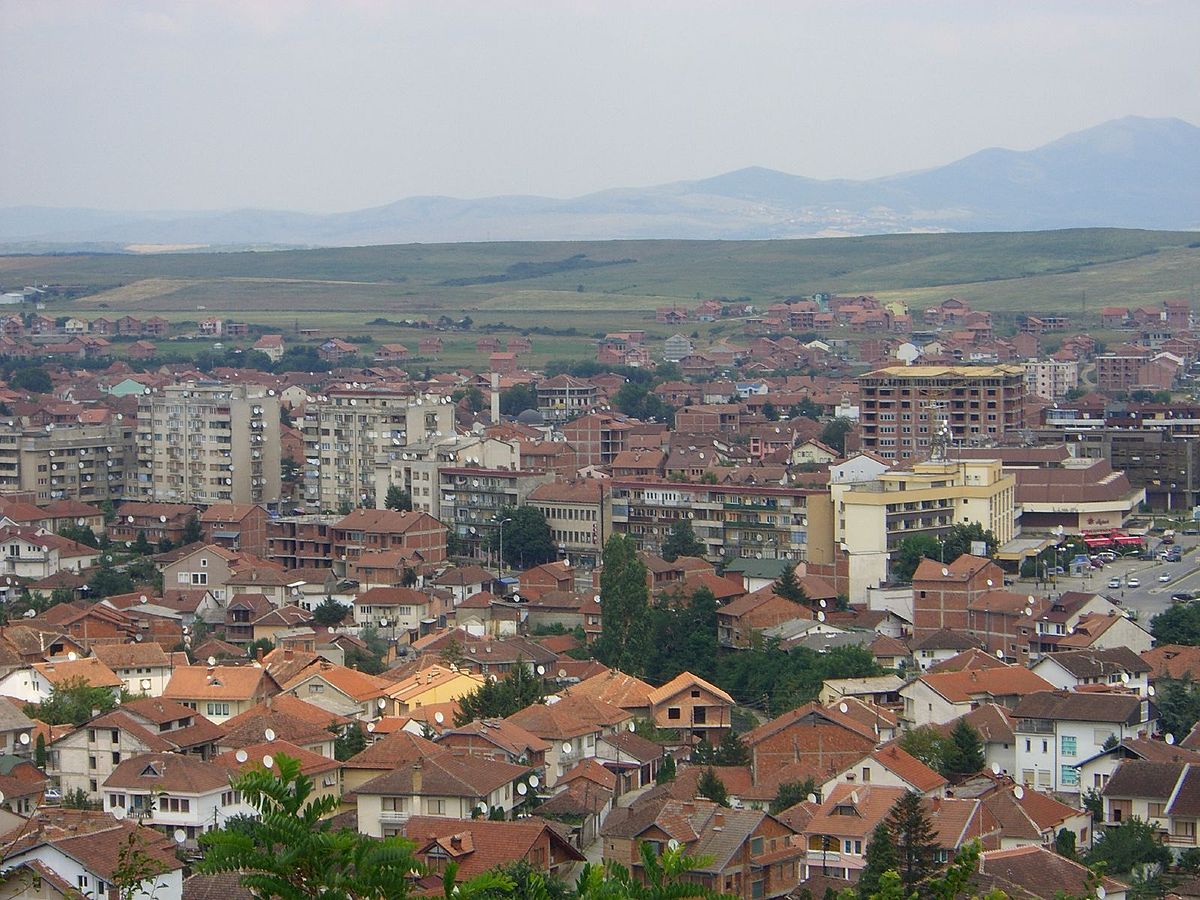 Pas gati 2 muajsh që kur vdiq në Novi Sad, shtetasi kosovar varroset në Gjakovë