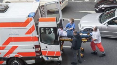 Ambulanca aksidenton 77-vjeçaren