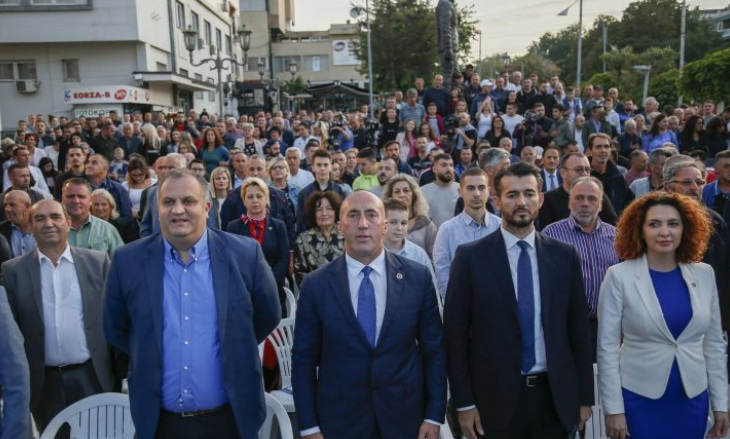 Haradinaj ndërpret fjalimin në Gjilan, respekton ezanin