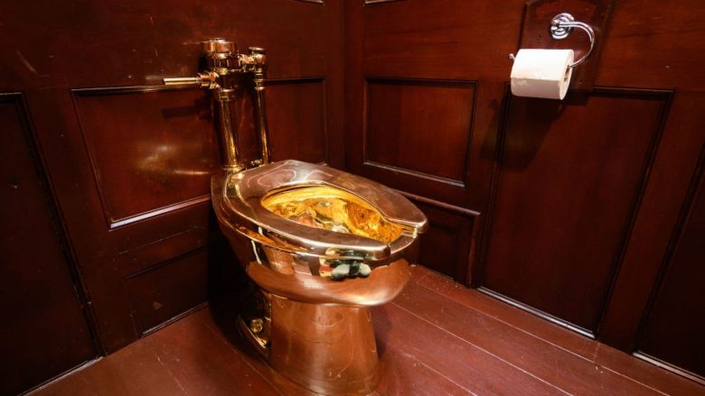 Vidhet tualeti prej ari me vlerë një milion funte në Pallatin e Blenheimit