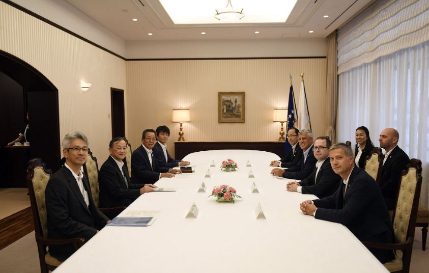 Presidenti Thaçi i kërkon “Toyotas” investime në Kosovë