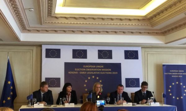 Rreth 100 vëzhgues nga BE-ja do t’i monitorojnë zgjedhjet në Kosovë