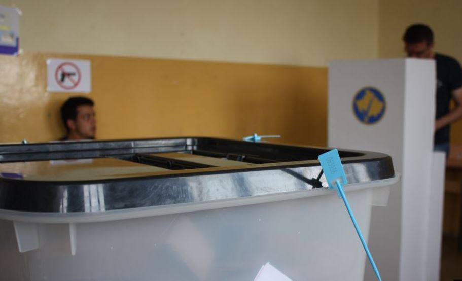 Monitoruesit identifikojnë të metat që përcjellin zgjedhjet në Kosovë
