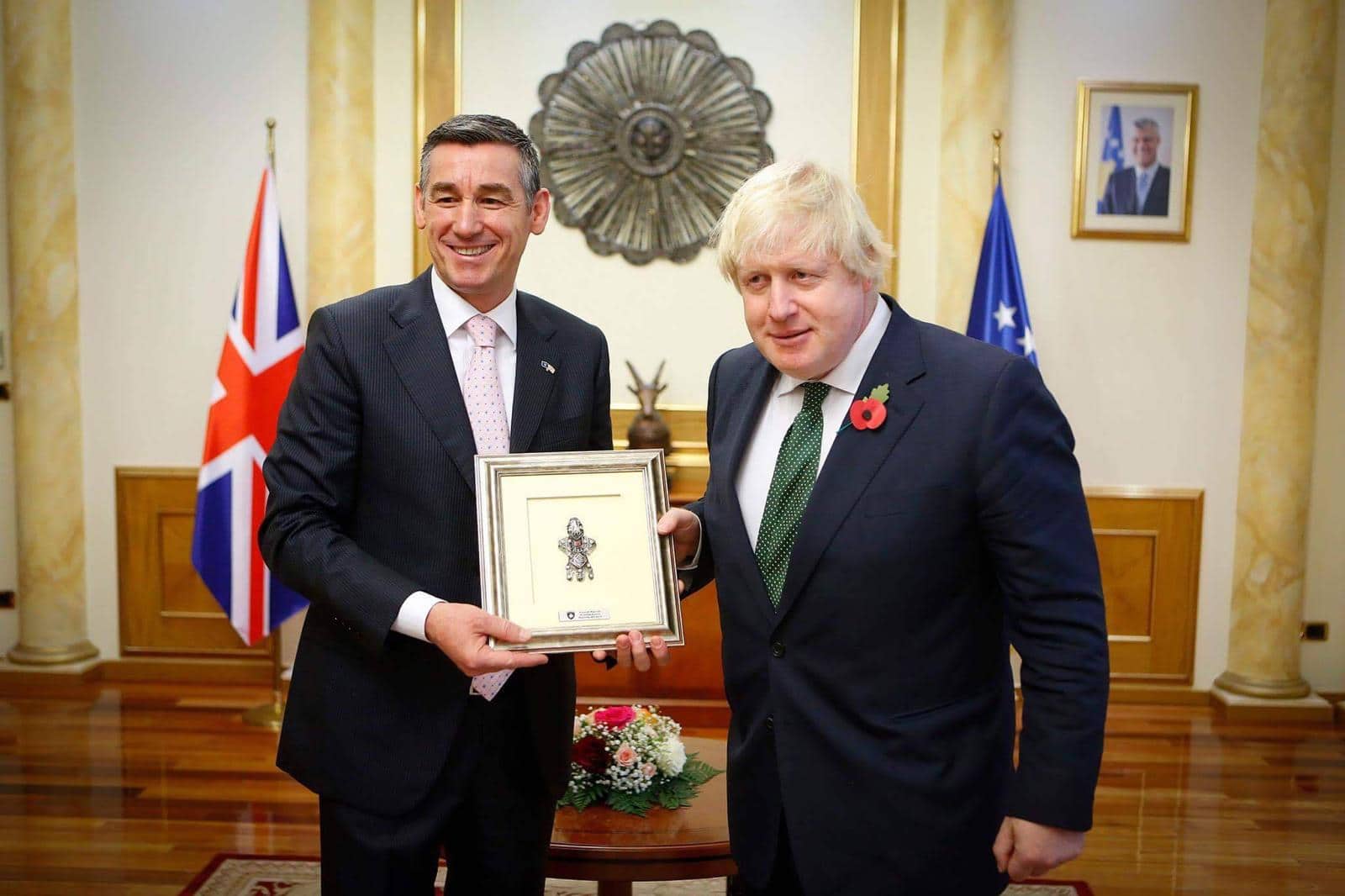 Edhe një njeri i afërt i Kryeministrit të Britanisë vjen nesër për të mbështetur Kadri Veselin