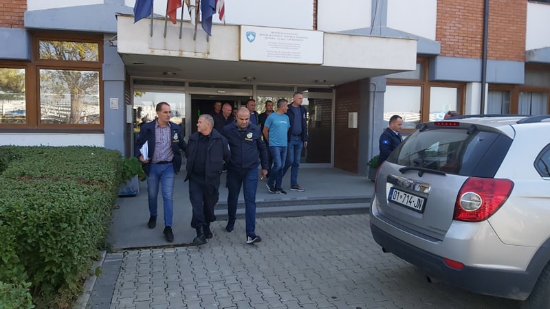 Dërgohen në mbajtje tre të arrestuarit në Veri