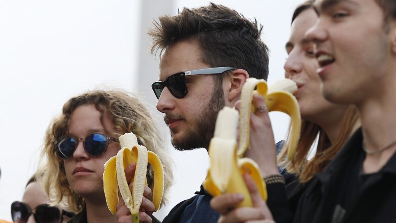 Pesë probleme që bananet i zgjidhin më mirë se ilaçet