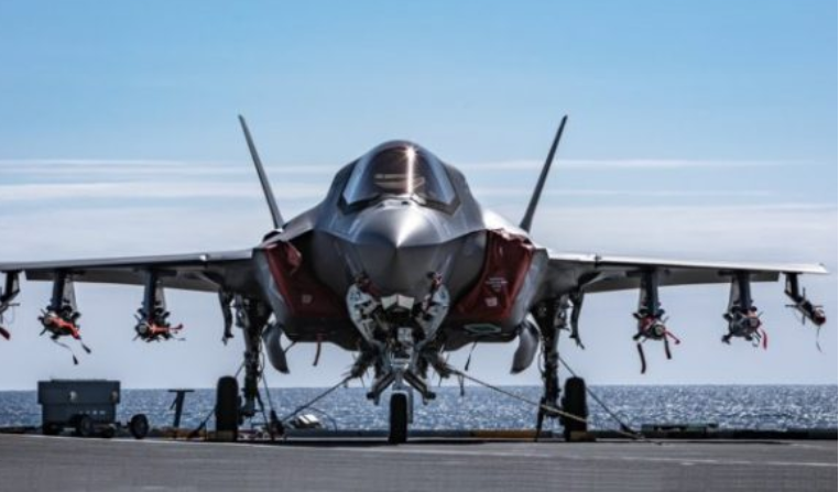 Ndalet prodhimi i avionëve F-35, kanë probleme teknike
