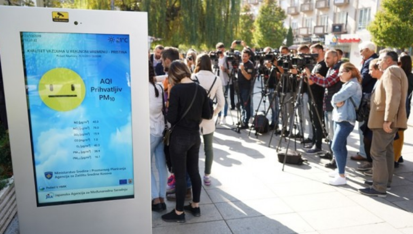 Në kryeqytet vendosen monitorët për publikimin e të dhënave të cilësisë së ajrit