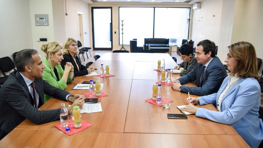 Kurti ia përmend Apostolovës nevojën e një ‘mini-Marshall plani të BE-së’ për Ballkanin Perëndimor