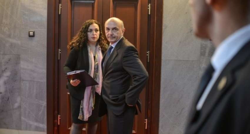 Isa Mustafa bashkë me Vjosa Osmanin paralajmëron takim me Albin Kurtin