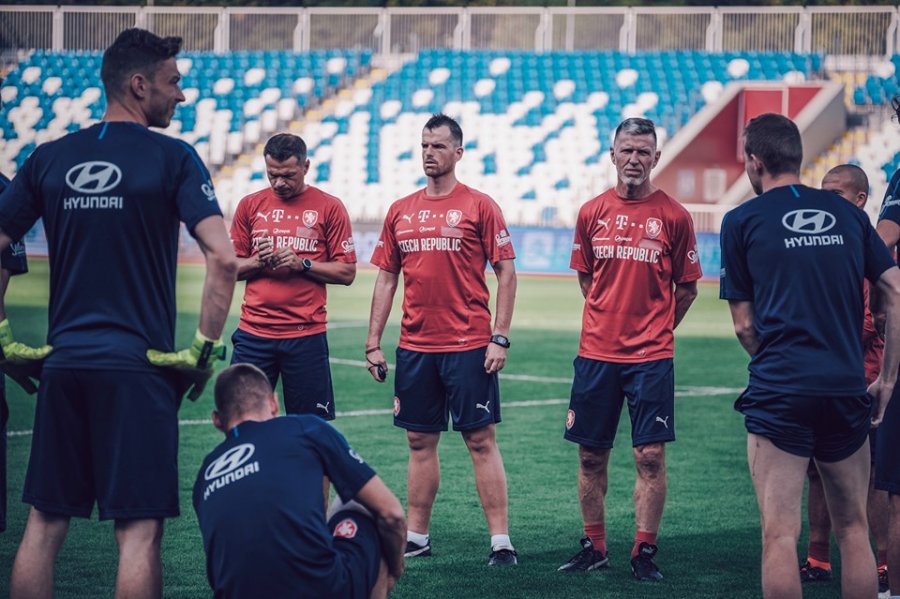 Tetë tifozëve në Shqipëri iu ndalohet përjetë hyrja në stadium