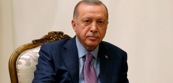 Erdogan: Turqia kurrë s’do të lejojë prodhimin e cigareve elektronike