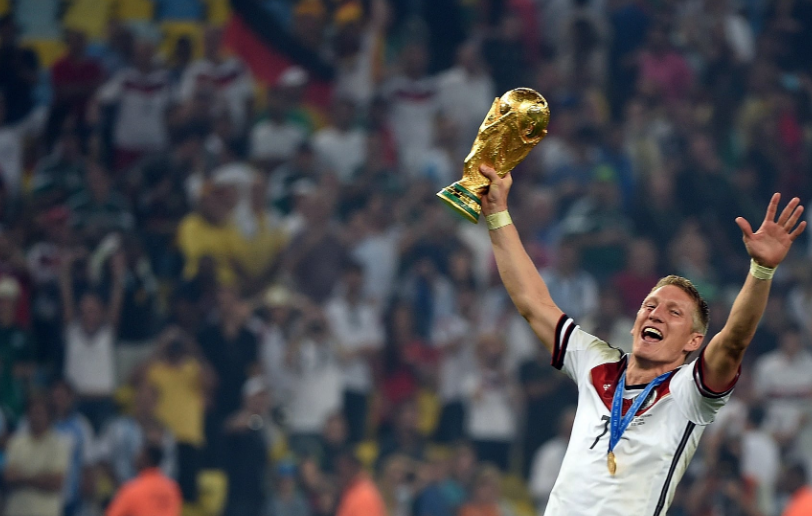 Bastian Schweinsteiger pensionohet nga futbolli