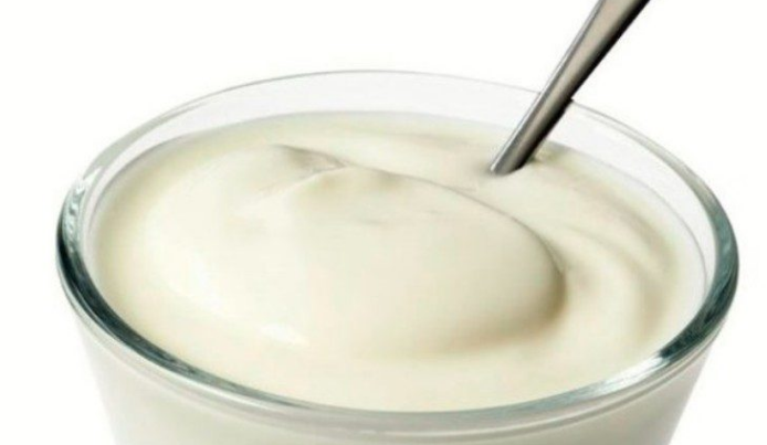 Ja si mund të shpëtoni nga ftohjet duke konsumuar jogurt
