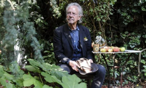 A mund t’i merret Nobeli që iu dha, adhuruesit të Millosheviqit?