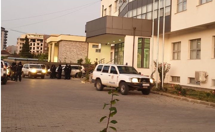 ​I shpëtoi aksionit të policisë, ja ku ndodhet Zhelko Bojiq