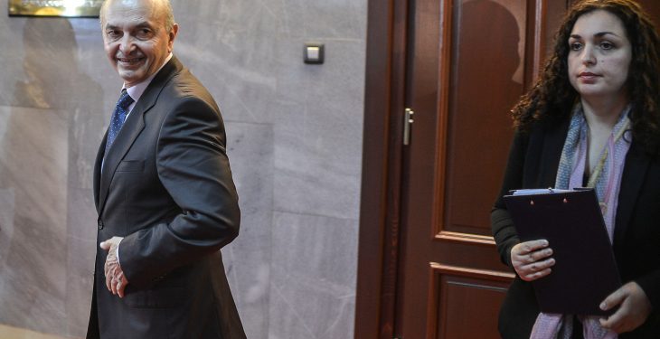 Isa Mustafa dhe Vjosa Osmani arrijnë në vendin ku mbahet takimi me Kurtin