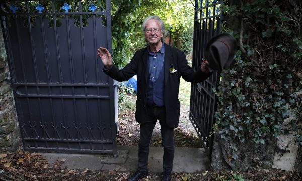 Reagon fituesi i çmimit “Nobel”: Më vjen mirë që serbët janë të lumtur për mua