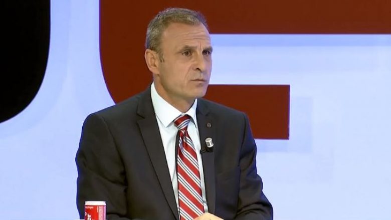 Sllobodan Petroviq prezanton dëshmi se si është manipuluar me vota