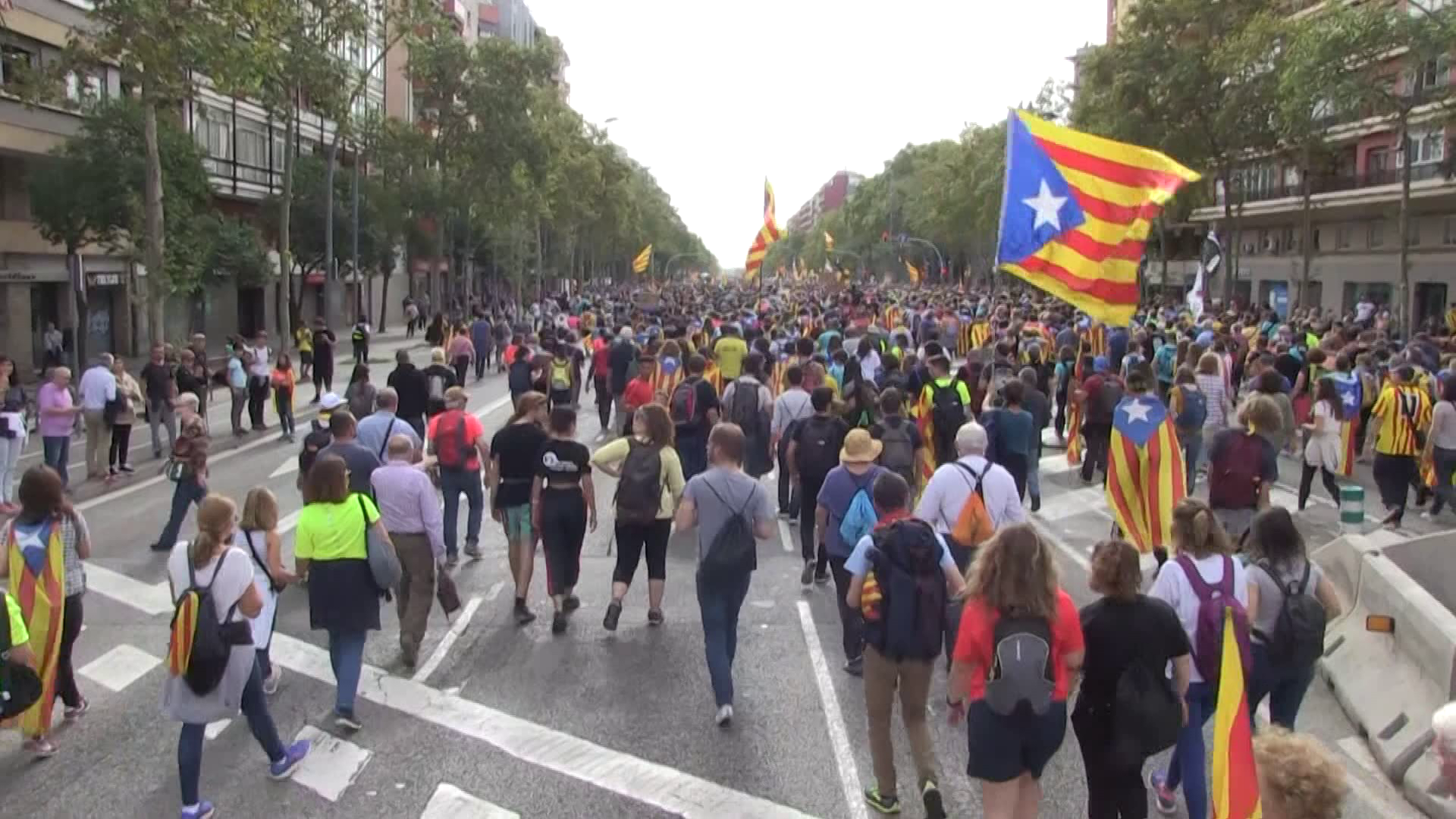 Paralizohet Barcelona, dita e pestë e protestave në rajon