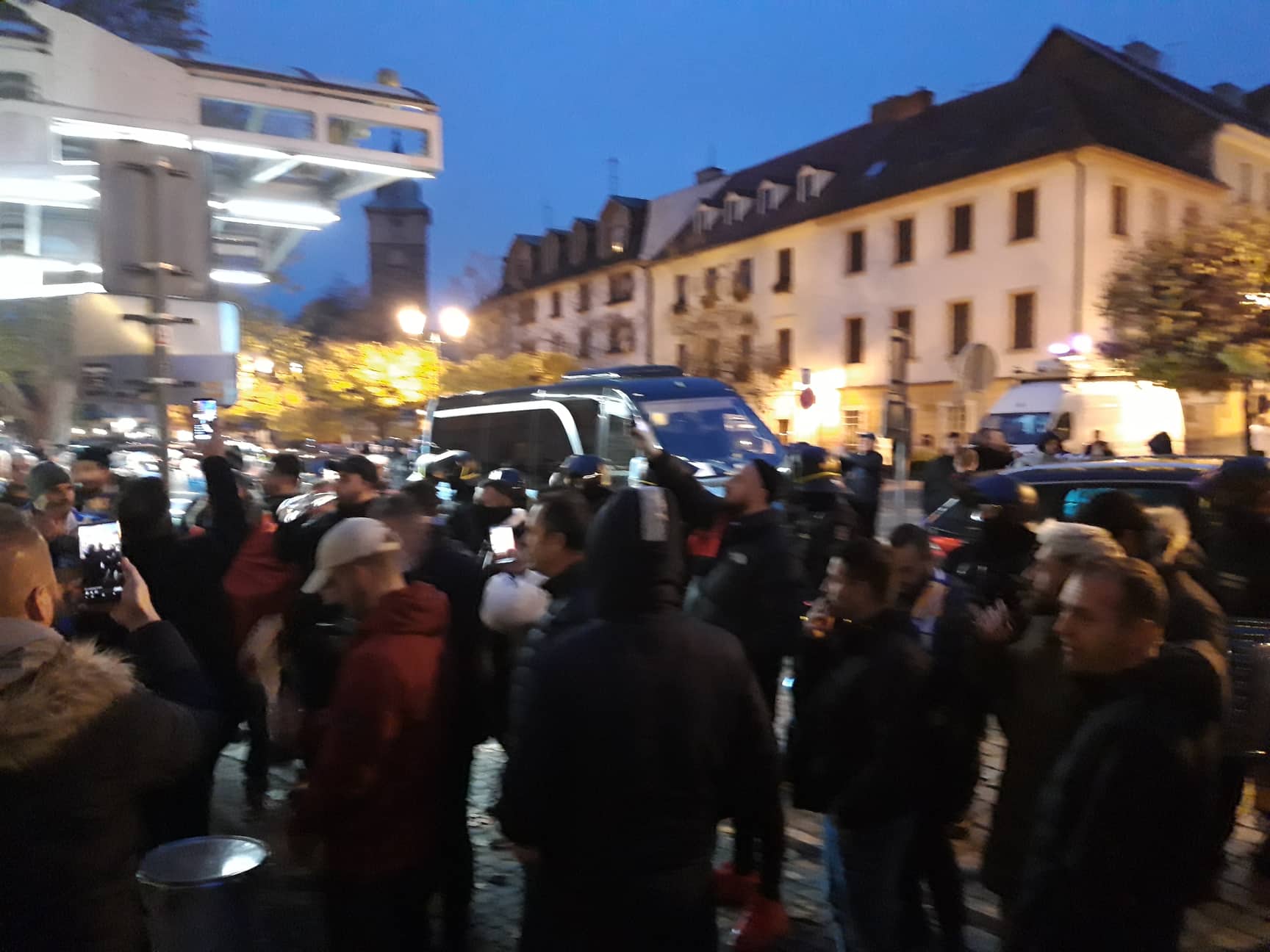 Dardanët nisin festën pak orë para ndeshjes Çeki – Kosovë