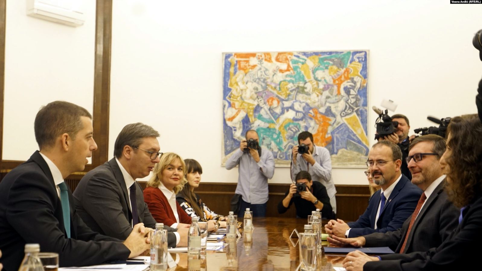 Vuçiq pas takimit me Palmerin optimist për rifillimin e dialogut 